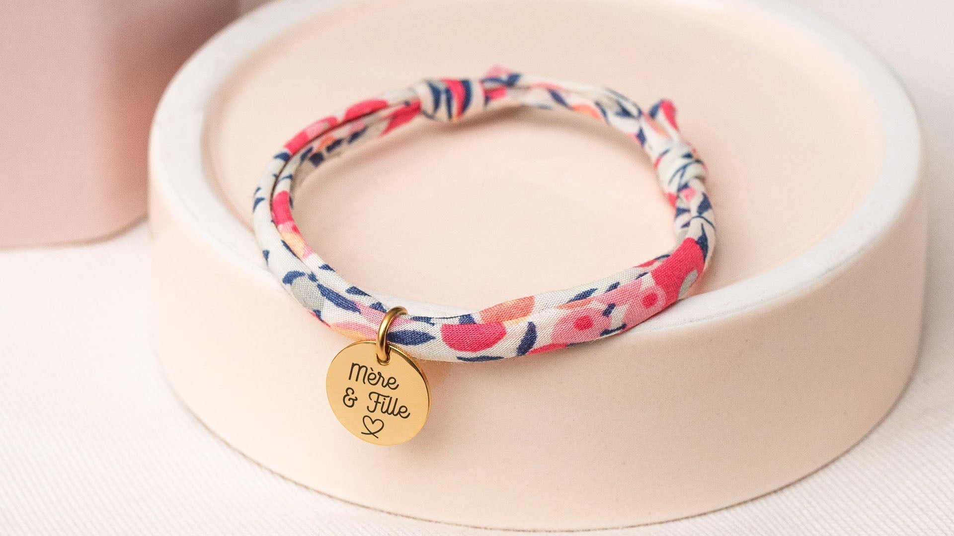 Idée cadeau mère fille : Le bracelet Liberty à offrir