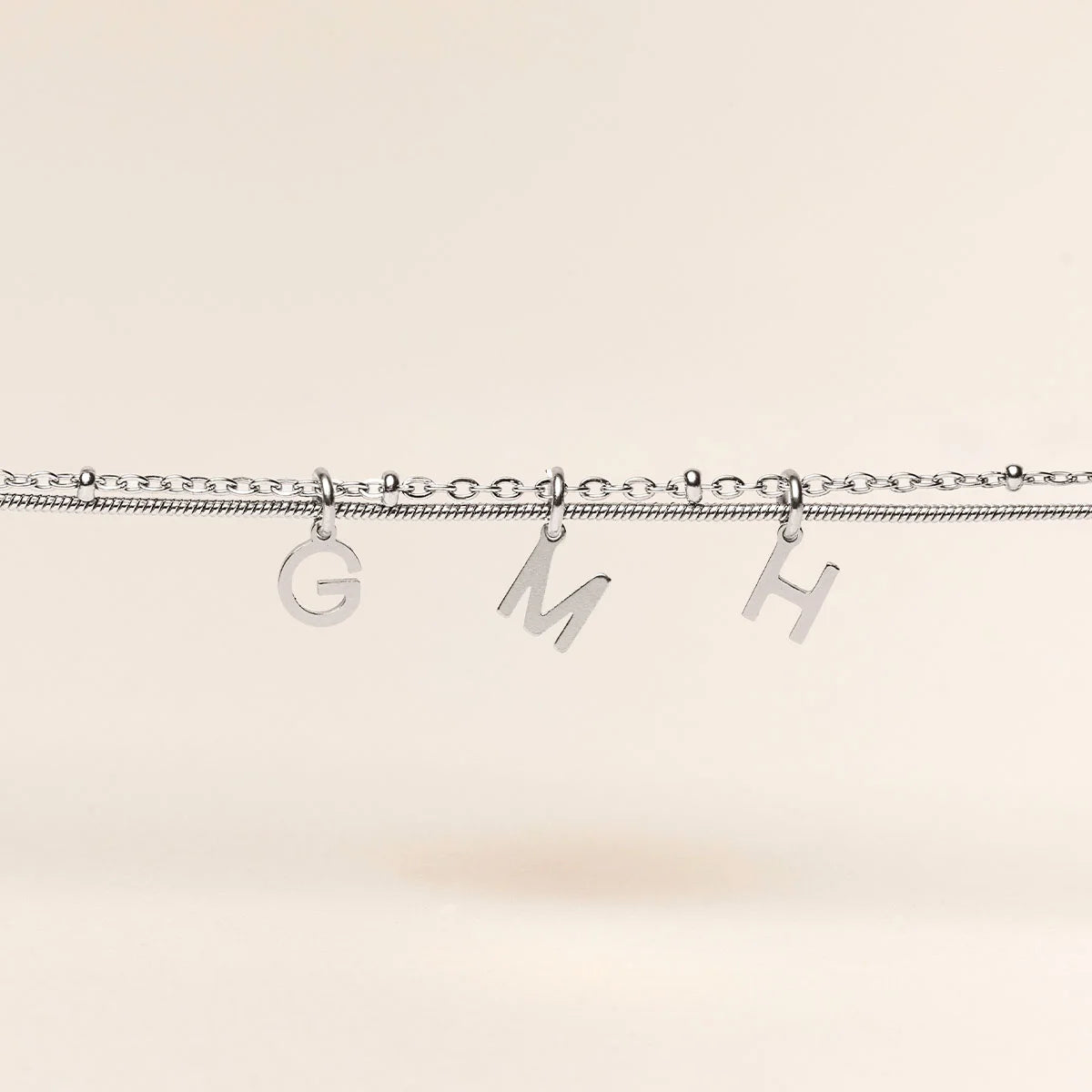 Bracelet double rang lettre à personnaliser - Acier