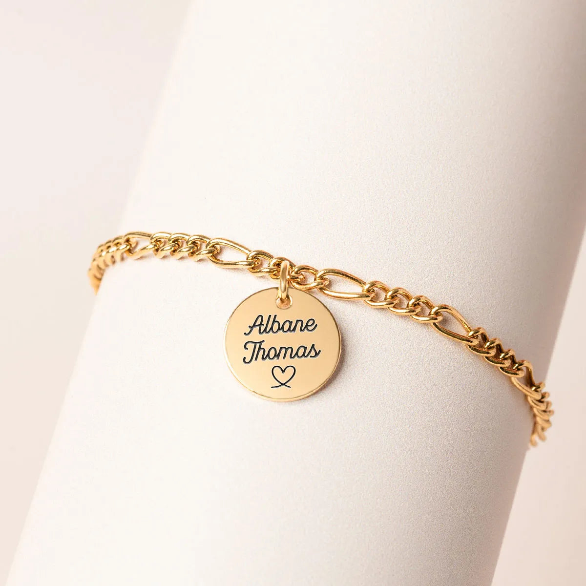 Bracelet chaîne figaro médaille à personnaliser - Doré