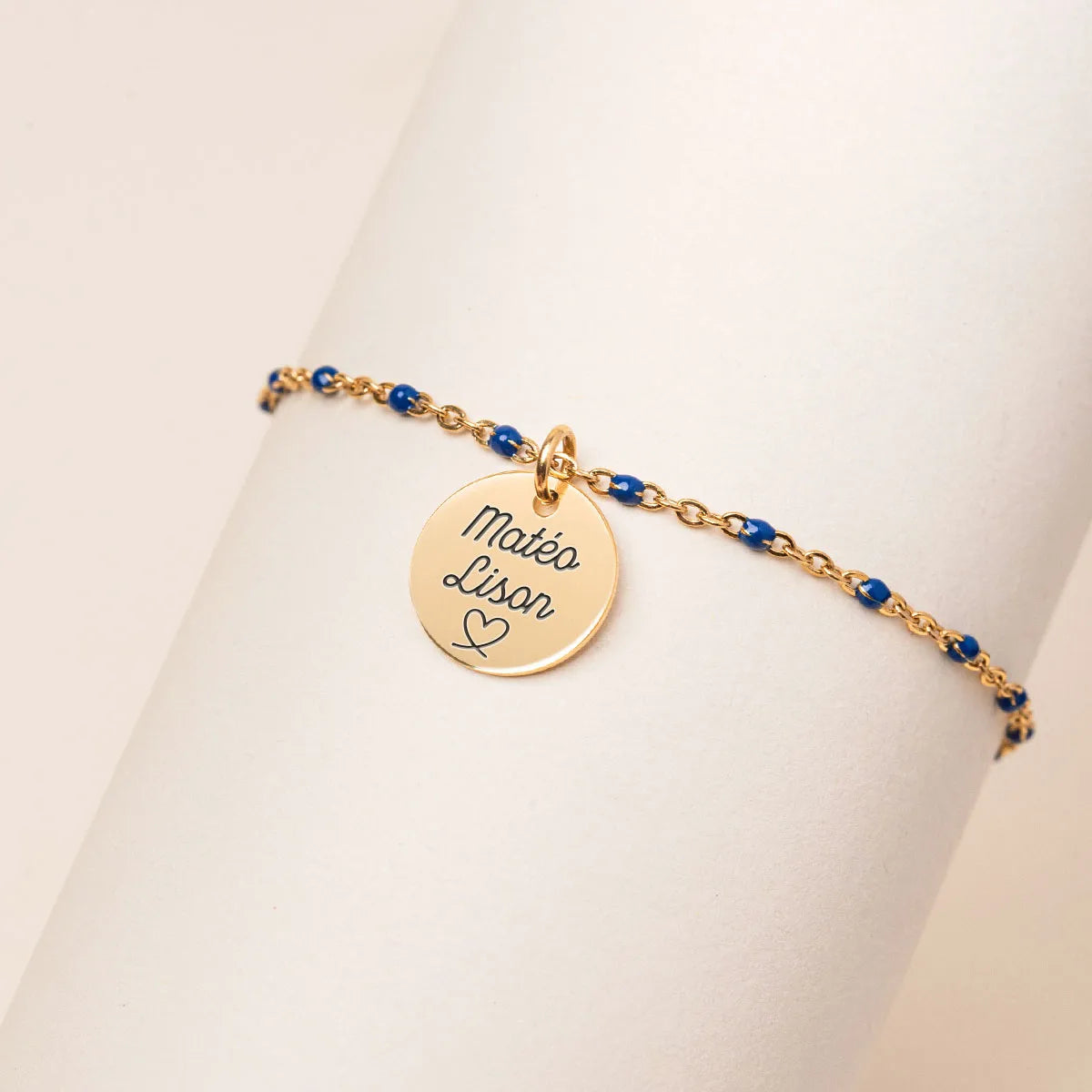Bracelet chaîne perlée avec médaille à personnaliser - Doré