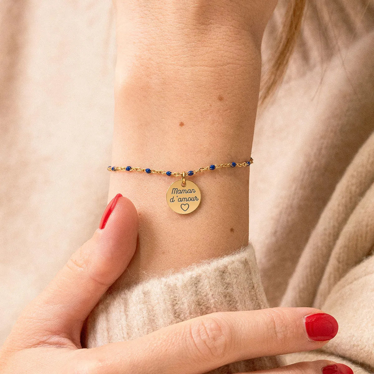 Bracelet chaîne perlée avec médaille à personnaliser - Doré