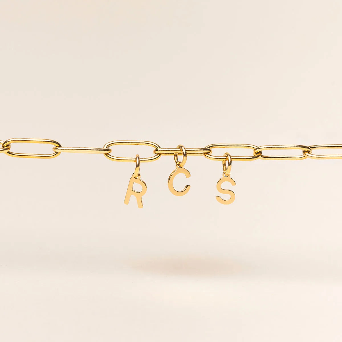 Bracelet chaîne trombone lettre à personnaliser - Doré