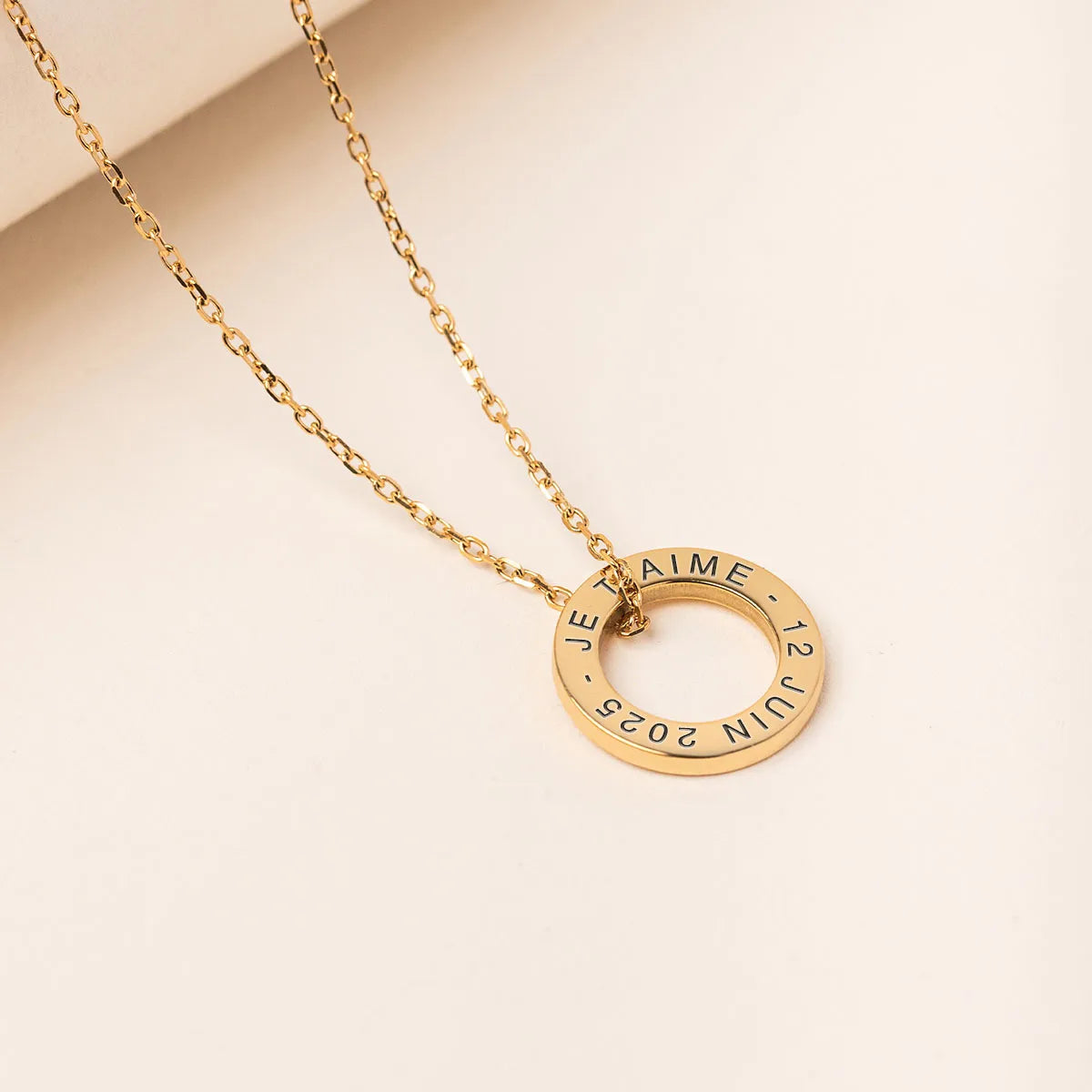 Collier cercle à personnaliser - Doré