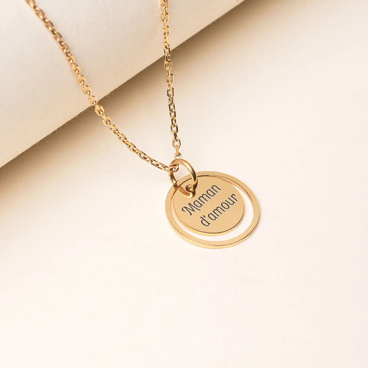 Collier médaille et cercle à personnaliser - Doré