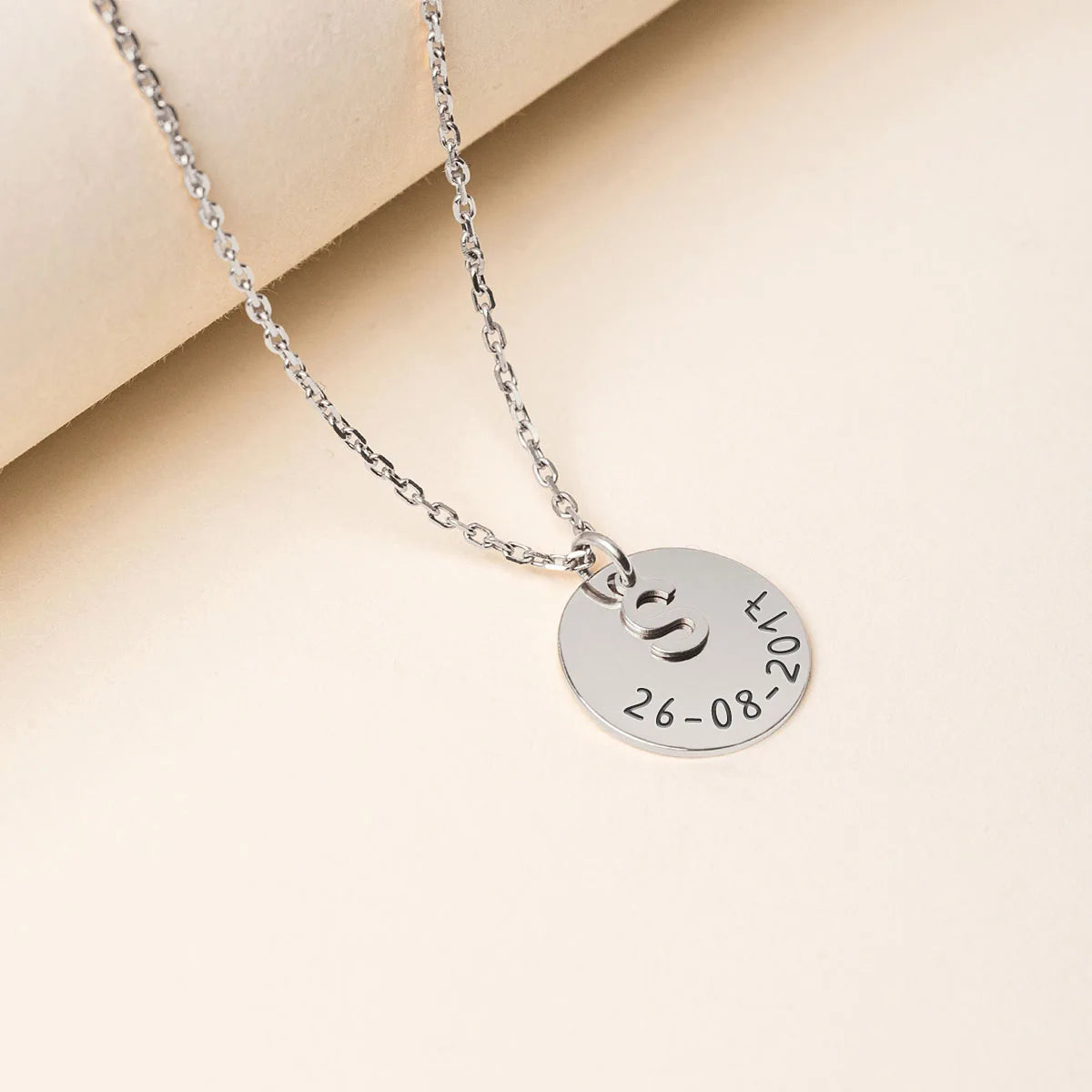 Collier médaille avec lettre à personnaliser - Acier