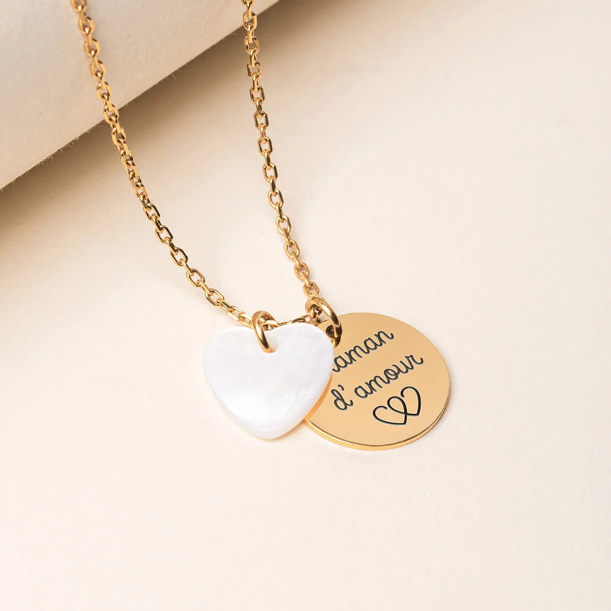 Collier médaille avec nacre à personnaliser - Doré