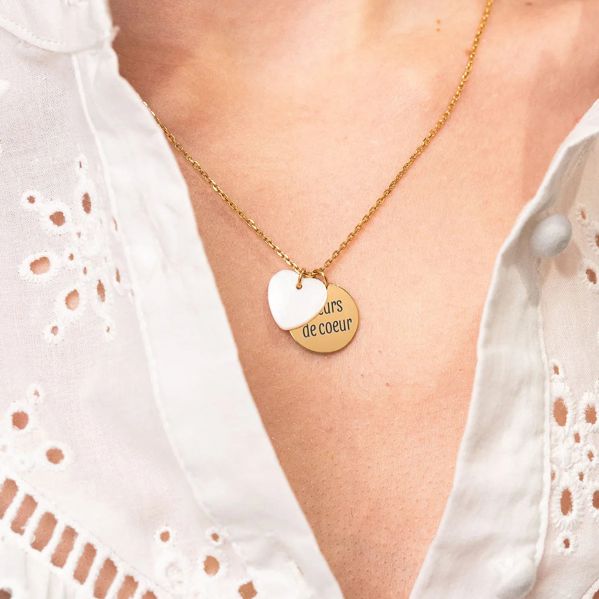 Collier médaille avec nacre à personnaliser - Doré