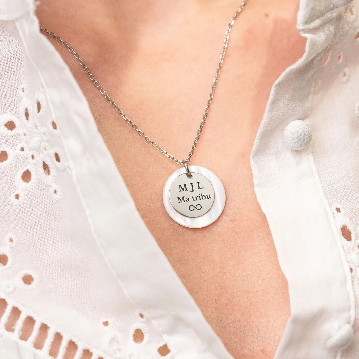 Collier nacre et médaille à personnaliser - Acier