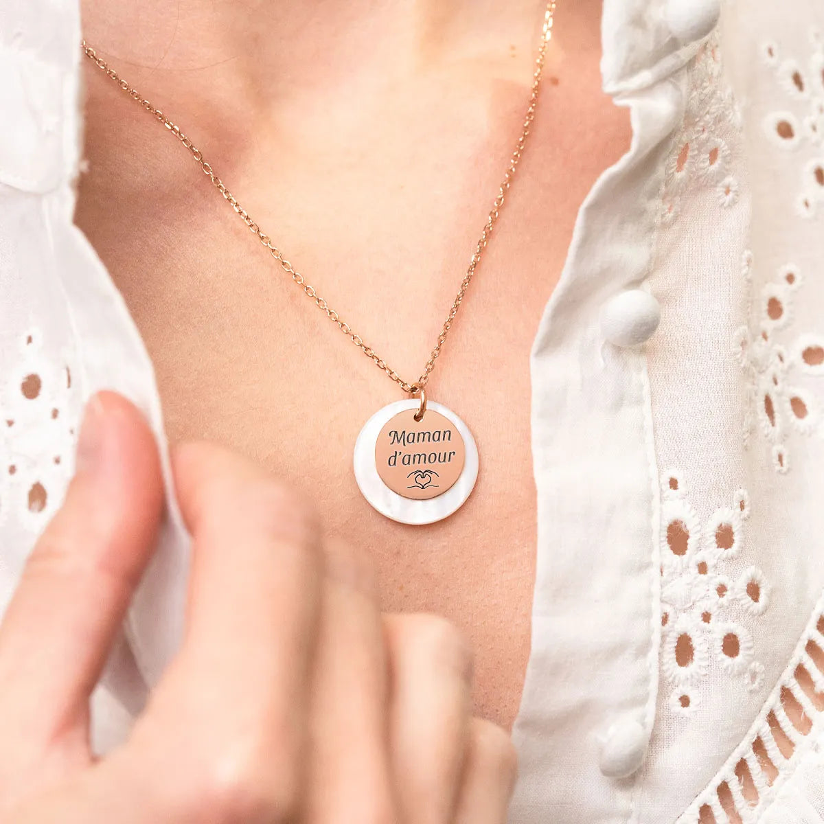 Collier nacre et médaille à personnaliser - Rose Doré