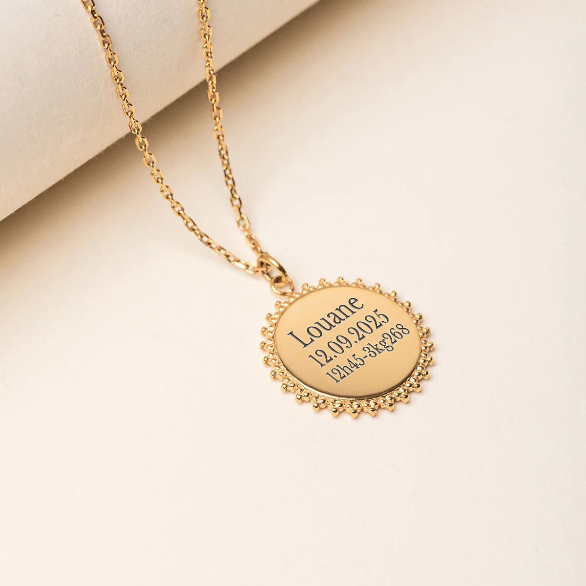 Collier médaille Soleil à personnaliser - Doré
