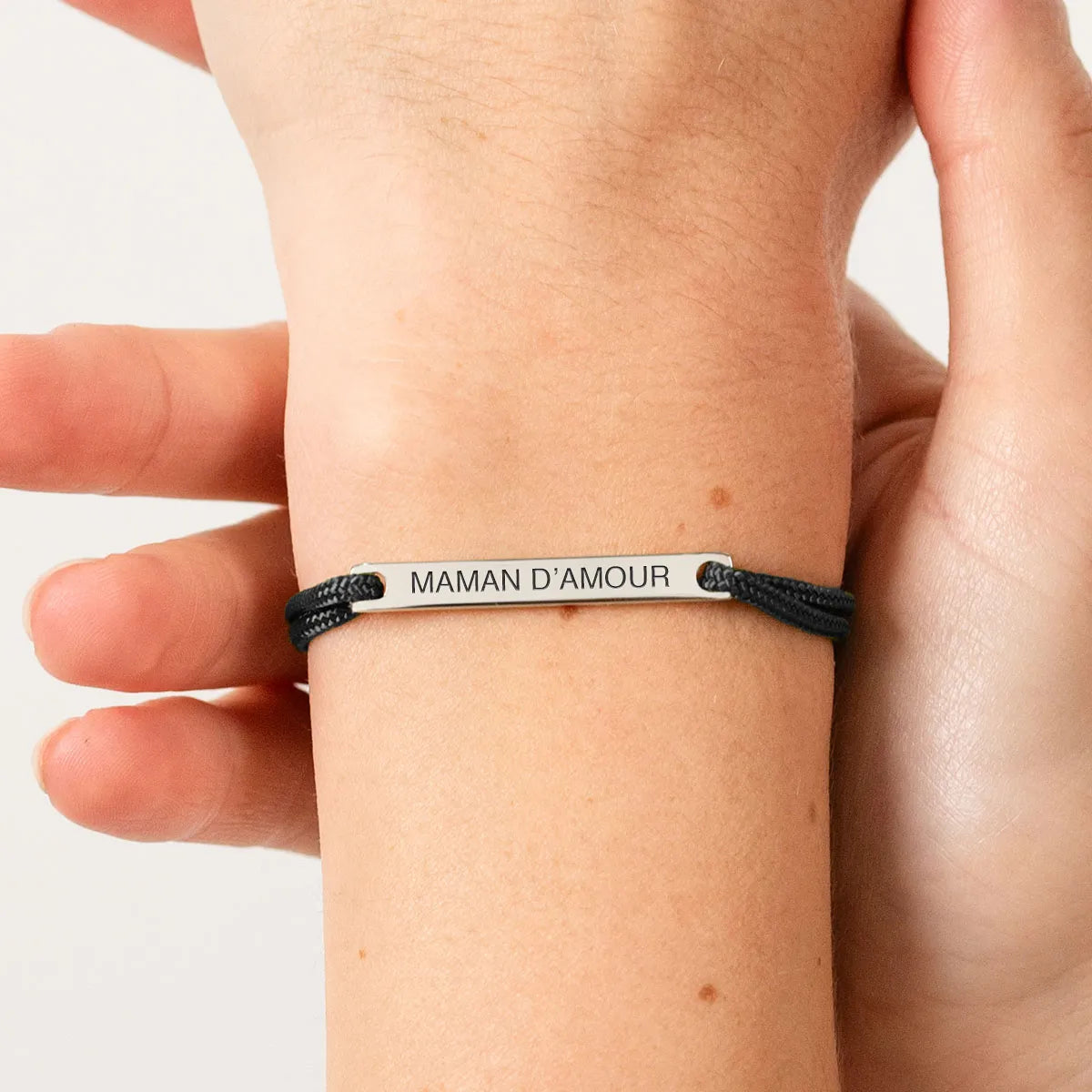 Bracelet femme cordon barre à personnaliser - Acier
