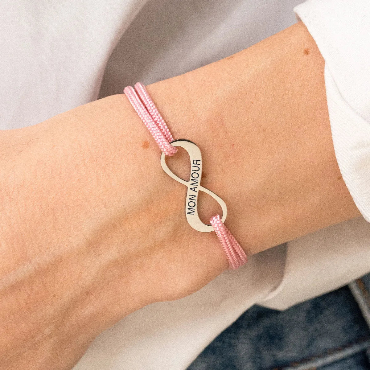 Bracelet femme cordon médaille Infini à personnaliser - Acier