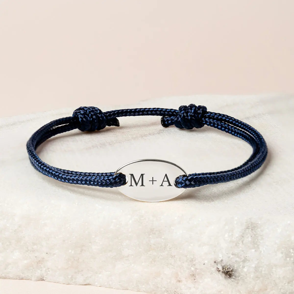 Bracelet cordon médaille ovale à personnaliser - Acier