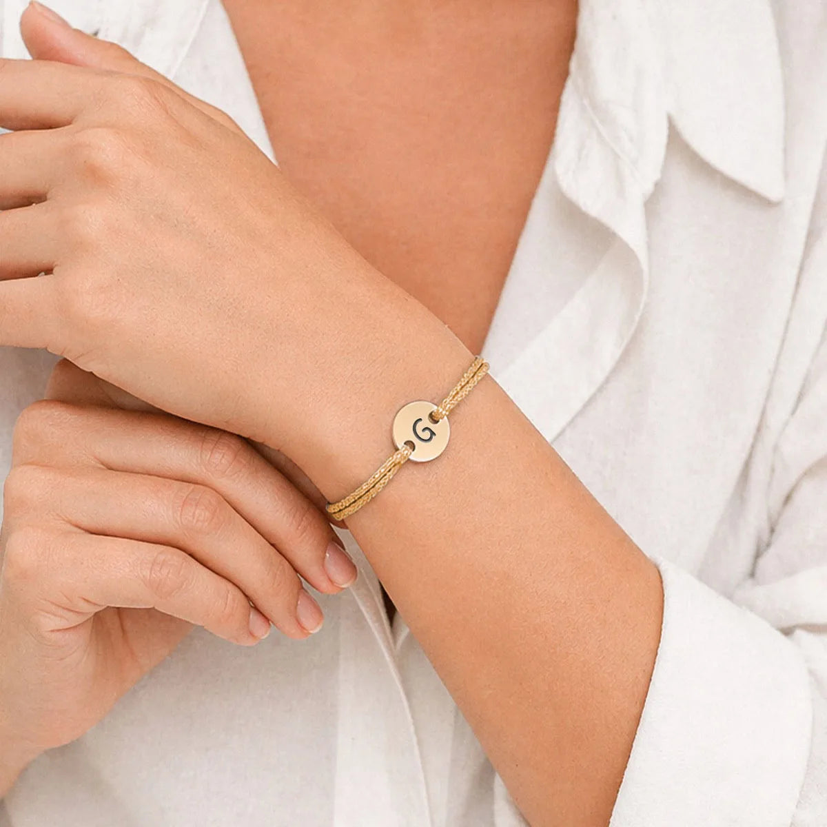 Bracelet femme cordon scintillant médaille à personnaliser - Doré