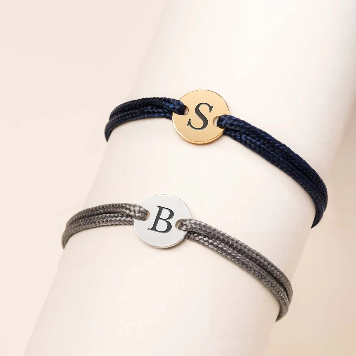 Duo de bracelets cordon Petite Médaille à personnaliser